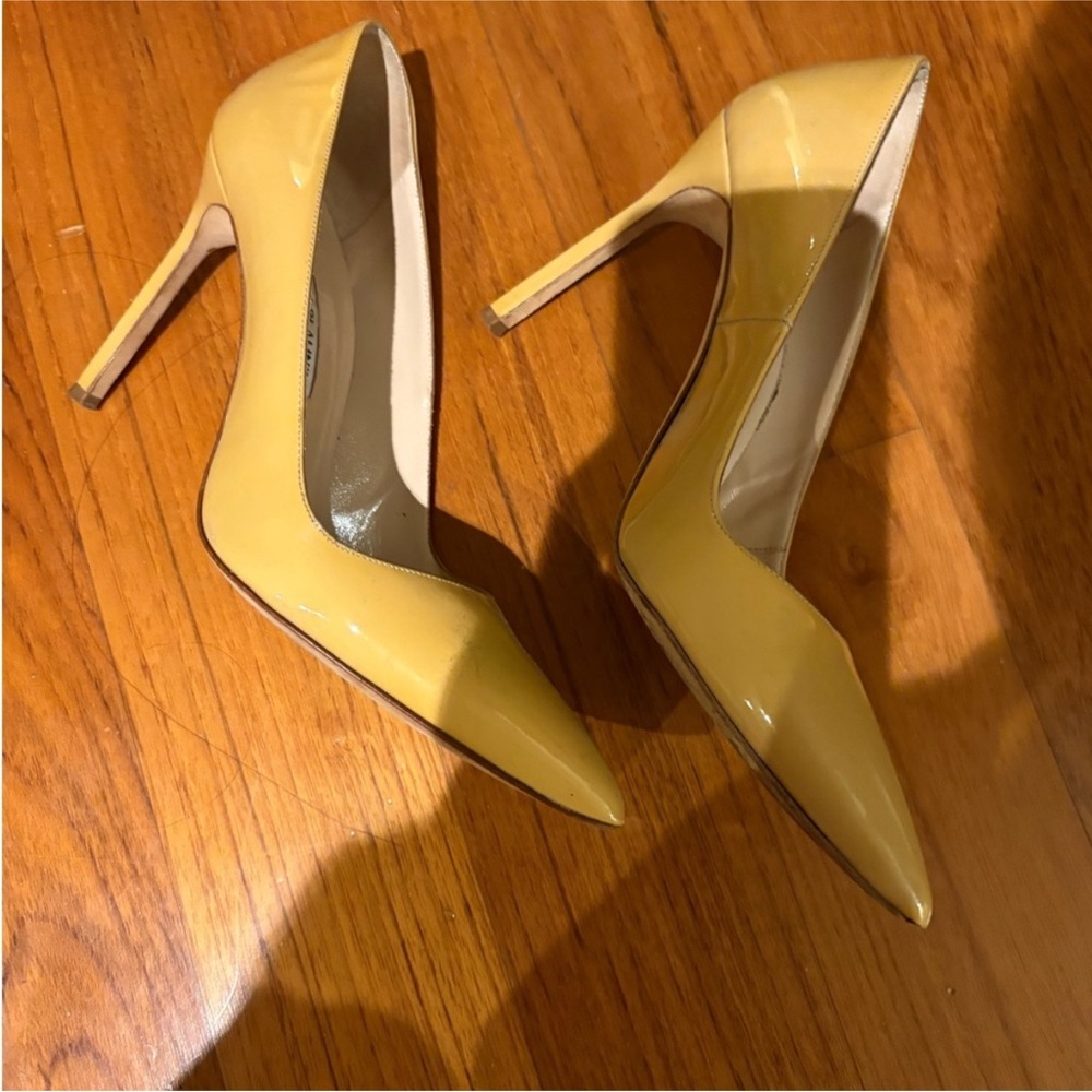Manolo Blahnik patent heels - Picture 2 of 6